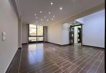 Apartments For sale - 3 rooms - floor 4