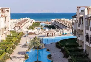 شاليه بحديقة للبيع - 2 غرف - بالدور 0