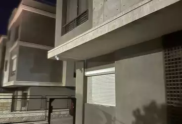 Apartment with Garden For rent - 2 rooms - floor 0