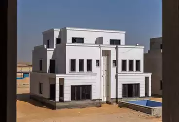 تاون هاوس للبيع - 5 غرف