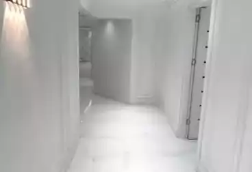 Apartments For sale - 3 rooms - floor 4