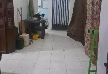 Apartments For sale - 3 rooms - floor 1