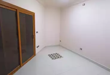 Roof For rent - 5 rooms - floor 3