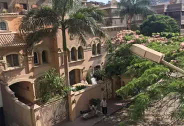 Villas For rent - 12 rooms