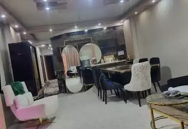 Furnished Apartment For sale - 3 rooms - floor 10
