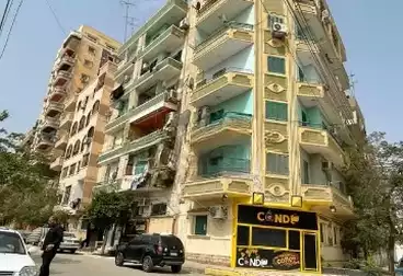 شقق للبيع - 3 غرف - بالدور 1