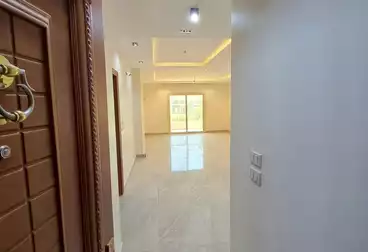 Apartments For sale - 3 rooms - floor 1