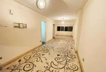 Apartments For sale - 2 rooms - floor 1