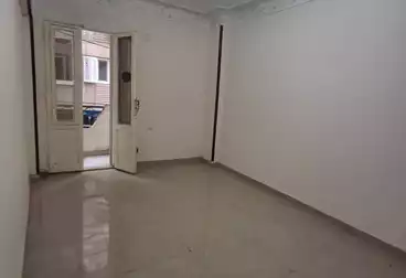 Apartments For sale - 2 rooms - floor 1