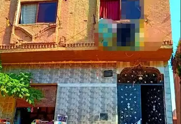 House / Home For sale - 3 rooms