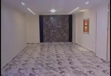 Apartments For sale - 3 rooms - floor 1