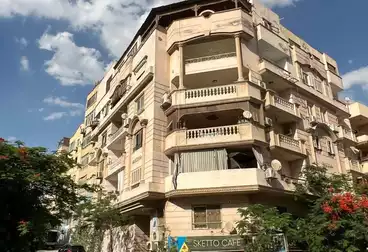 Apartments For sale - 4 rooms - floor 4