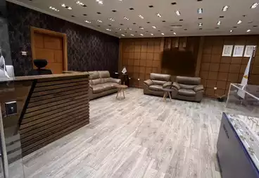 Corporate Branch For rent - 8 rooms - floor 3