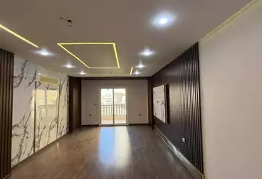 Apartments For sale - 3 rooms - floor 4