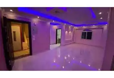 شقق للبيع - 3 غرف - بالدور 1