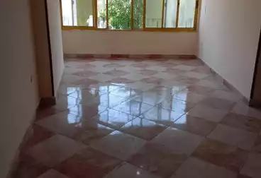 Apartments For sale - 3 rooms - floor 1