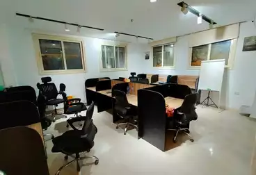 Offices For rent - 6 rooms - floor 0