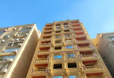 Apartments For sale - 3 rooms - floor 2