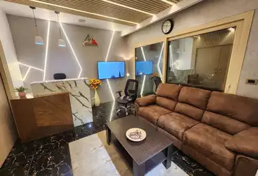 إداري للإيجار - 4 غرف - بالدور 6