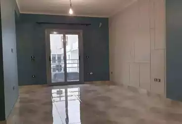 شقق للبيع - 3 غرف - بالدور 1