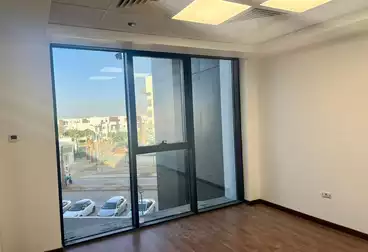 Administrative For rent - 8 rooms - floor 4