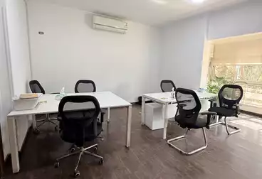 مكاتب للإيجار - 5 غرف - بالدور 1