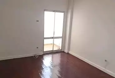Apartments For sale - 3 rooms - floor 8