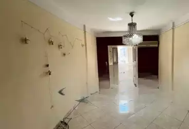 Apartments For sale - 2 rooms - floor 9