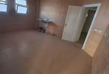 Apartments For sale - 4 rooms - floor 5