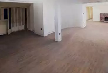 Apartments For sale - 3 rooms - floor 1