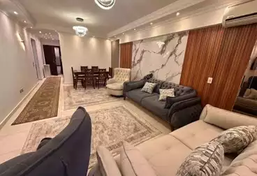 Furnished Apartment For sale - 4 rooms - floor 4