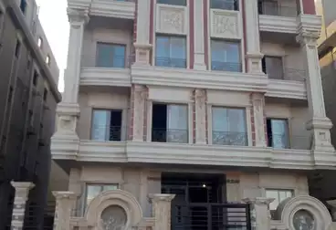 Apartments For sale - 3 rooms - floor 1