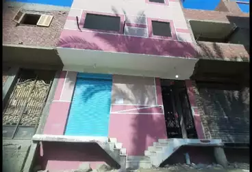 House / Home For sale - 6 rooms