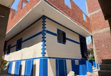 House / Home For sale - 4 rooms