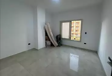 Apartments For sale - 4 rooms - floor 2