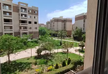 شقق للبيع - 3 غرف - بالدور 2