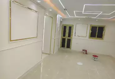 شقق للبيع - 3 غرف - بالدور 1