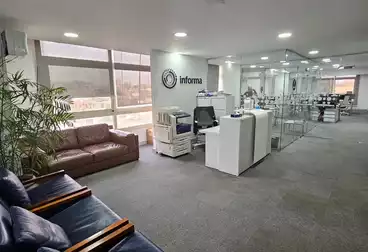 إداري للإيجار - 5 غرف - بالدور 2
