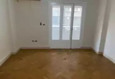 Apartments For sale - 3 rooms - floor 5
