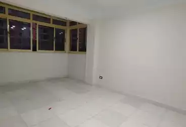 Apartments For sale - 3 rooms - floor 1