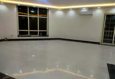 Administrative For rent - 4 rooms - floor 2