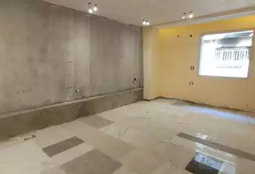 Apartments For sale - 2 rooms - floor 1
