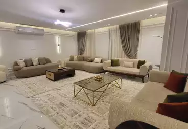 Furnished Apartment For sale - 3 rooms - floor 7