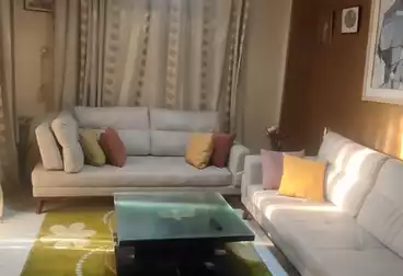 شقق للإيجار - 3 غرف - بالدور 0