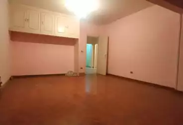 Apartments For sale - 3 rooms - floor 4