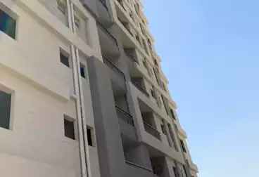 Apartments For sale - 2 rooms - floor 8