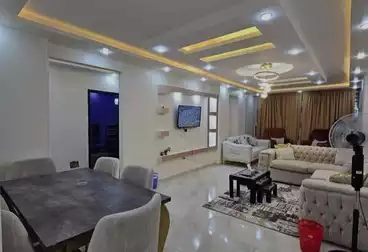 Furnished Apartment For sale - 3 rooms - floor 10