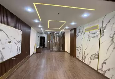 Apartments For sale - 3 rooms - floor 4