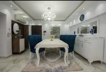 Furnished Apartment For sale - 3 rooms - floor 5