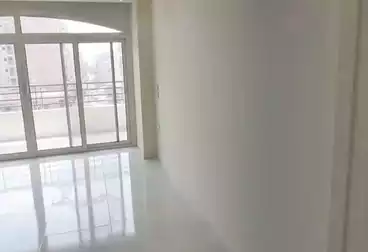 Apartments For rent - 3 rooms - floor 6